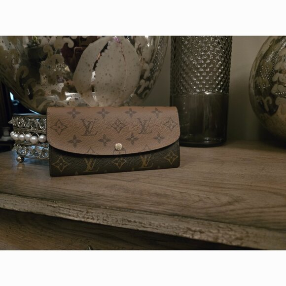 Pristine Authentic LV Reverse Mono Giant Wallet - Picture 1 of 8